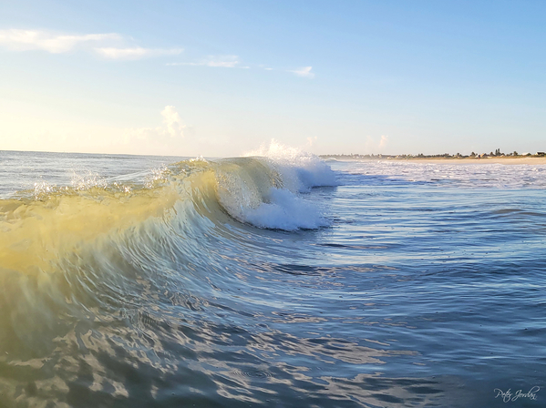 Translucent Wave  36.27 Print