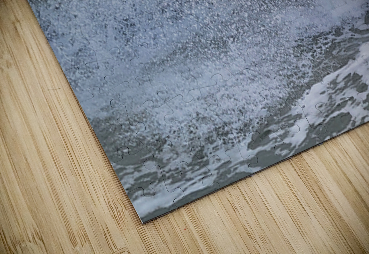 Tumbling Wave Spray  48.32 Peter Jordan Puzzle